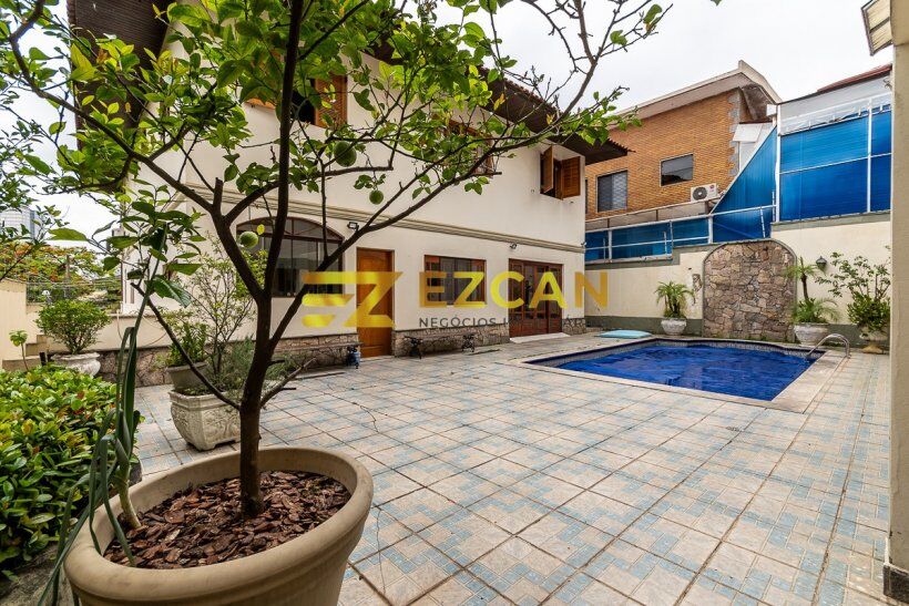 1699964761695-51_piscina.jpeg