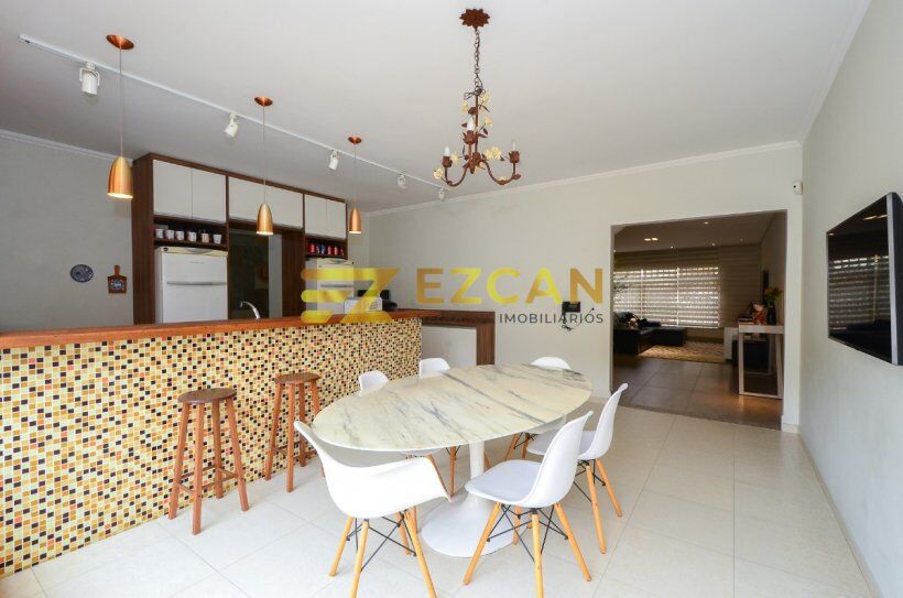 remax_14.jpeg