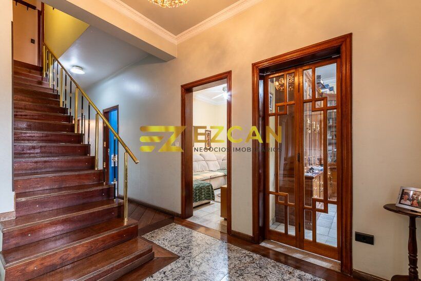 1699964754188-18_hall_de_entrada.jpeg